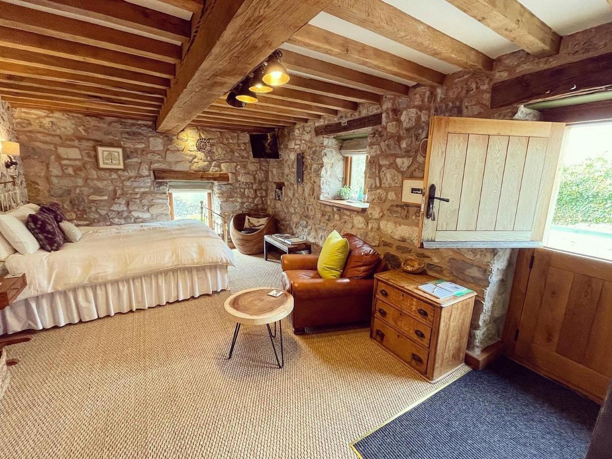 The Cowshed Bed & Breakfast คลางกอซเลน ภายนอก รูปภาพ