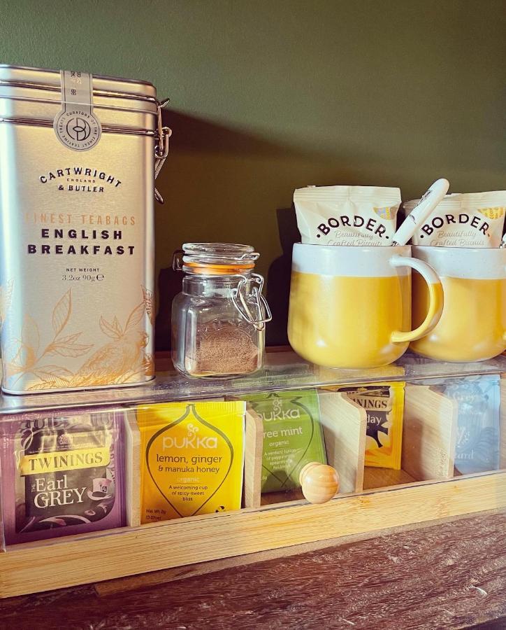 The Cowshed Bed & Breakfast คลางกอซเลน ภายนอก รูปภาพ