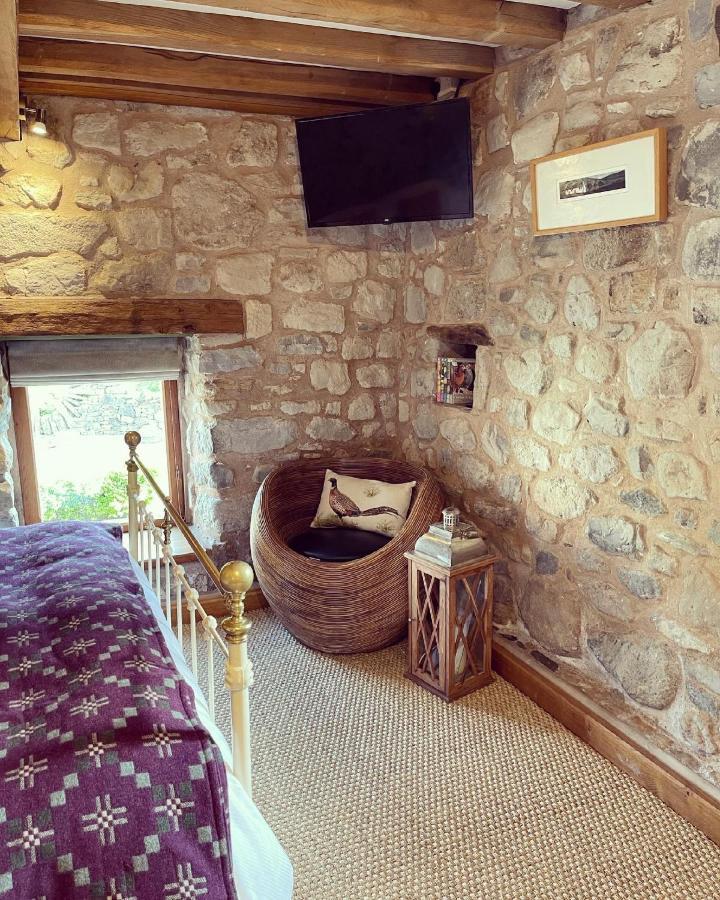 The Cowshed Bed & Breakfast คลางกอซเลน ภายนอก รูปภาพ