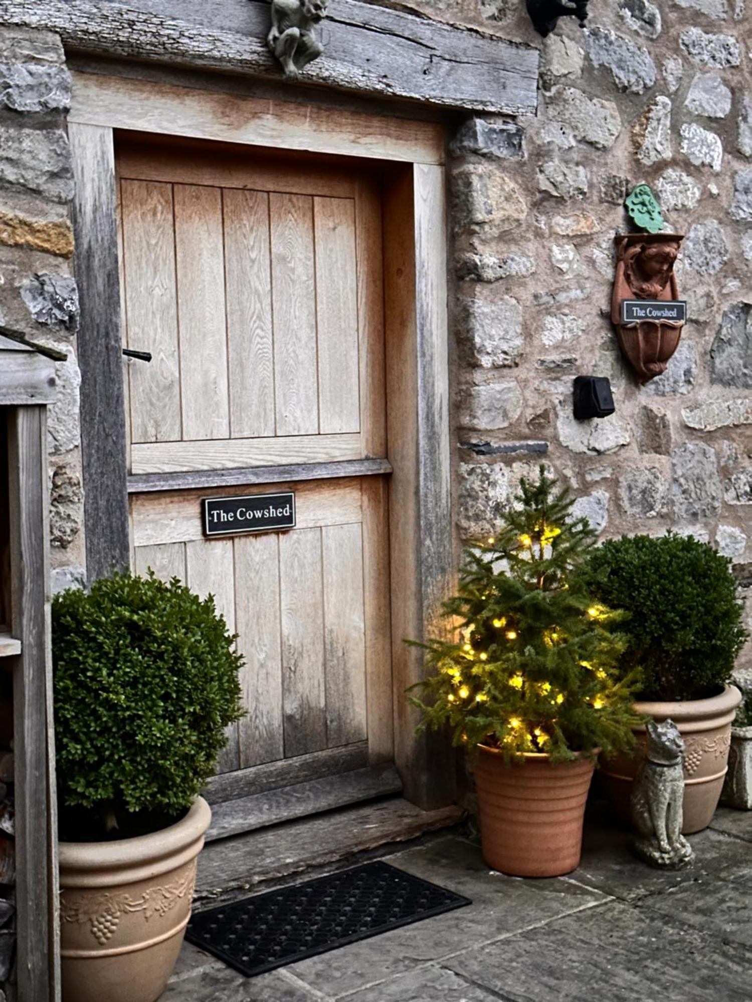 The Cowshed Bed & Breakfast คลางกอซเลน ภายนอก รูปภาพ