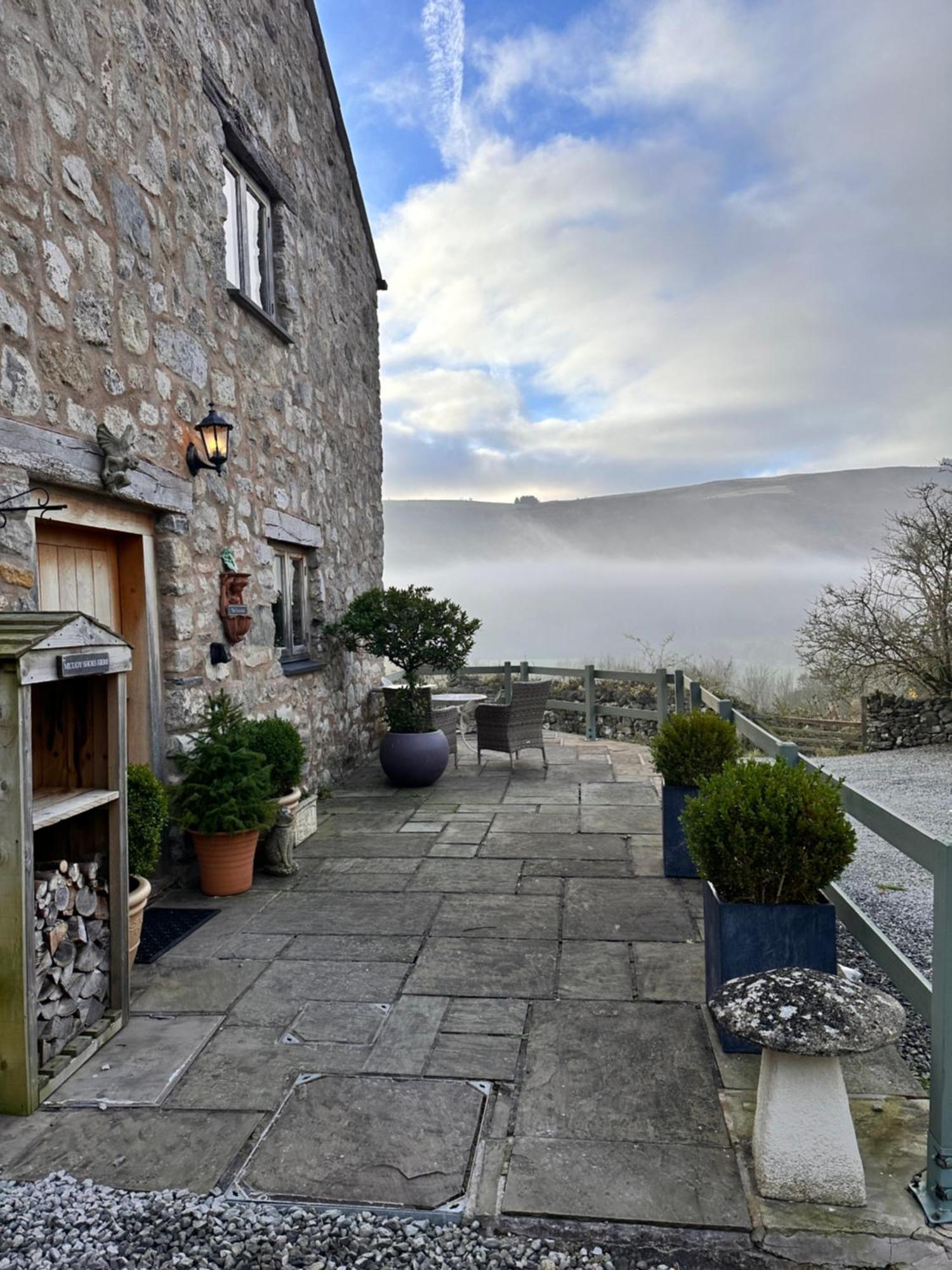 The Cowshed Bed & Breakfast คลางกอซเลน ภายนอก รูปภาพ