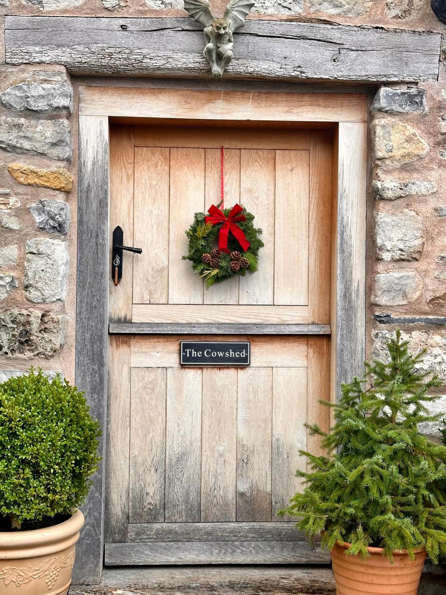 The Cowshed Bed & Breakfast คลางกอซเลน ภายนอก รูปภาพ